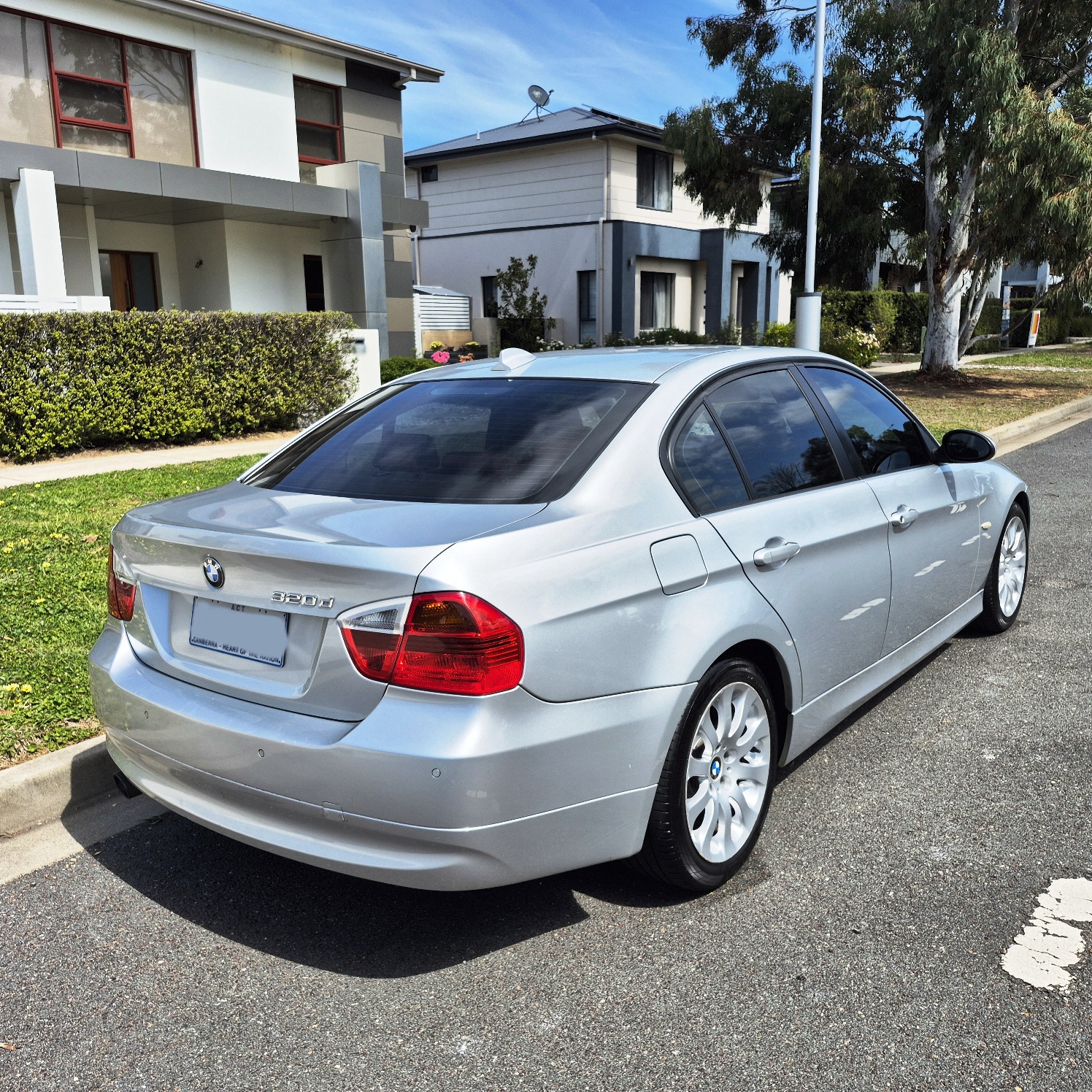 
								2008 BMW 320D E90 full									