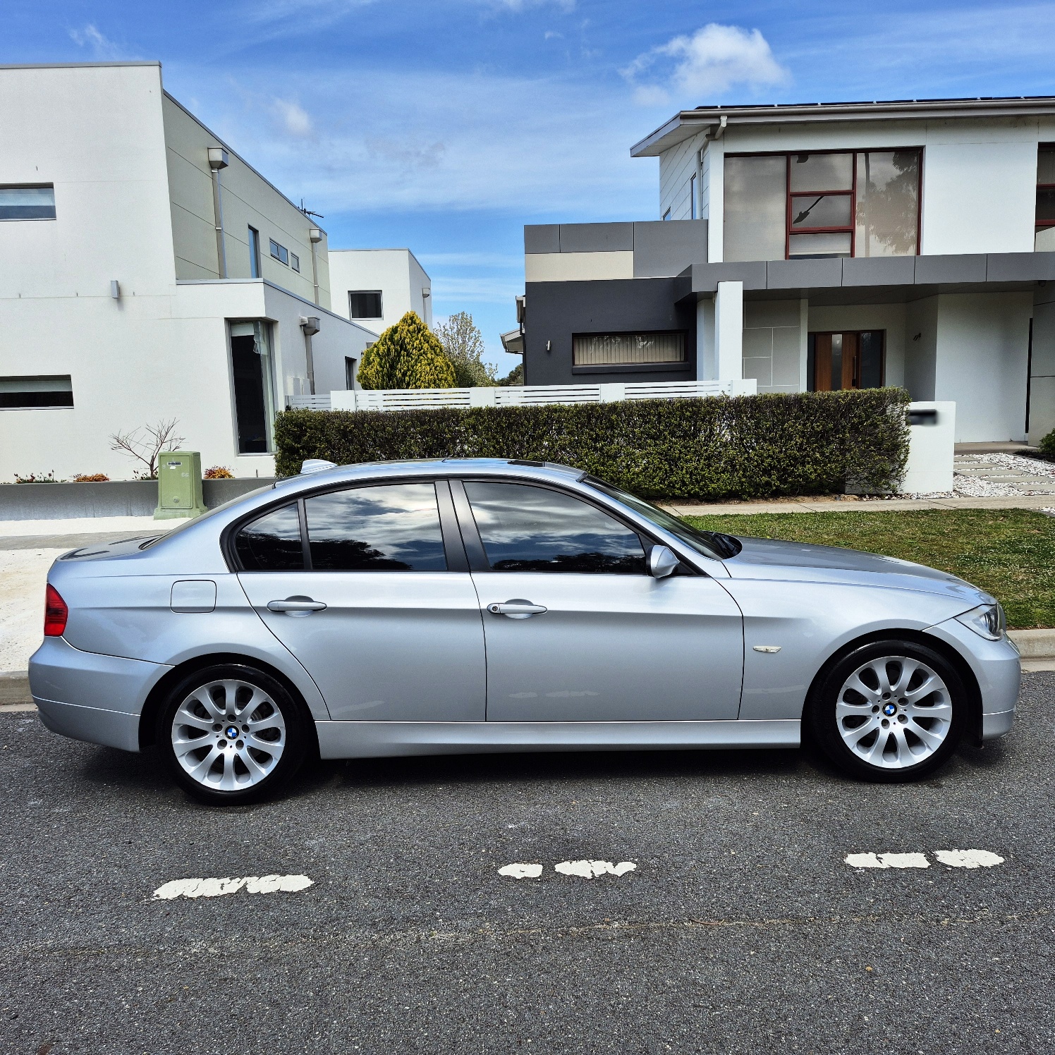 
								2008 BMW 320D E90 full									
