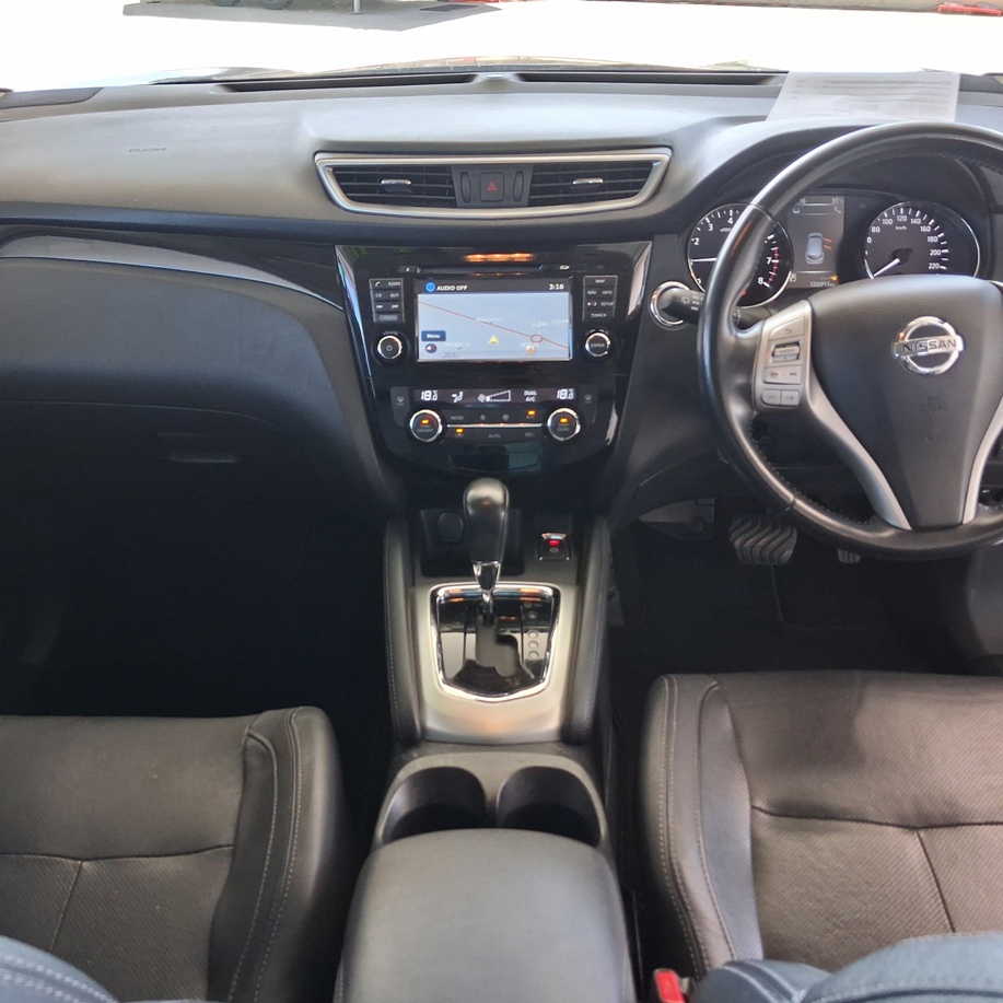 
								2014 Nissan Qashqai Ti full									