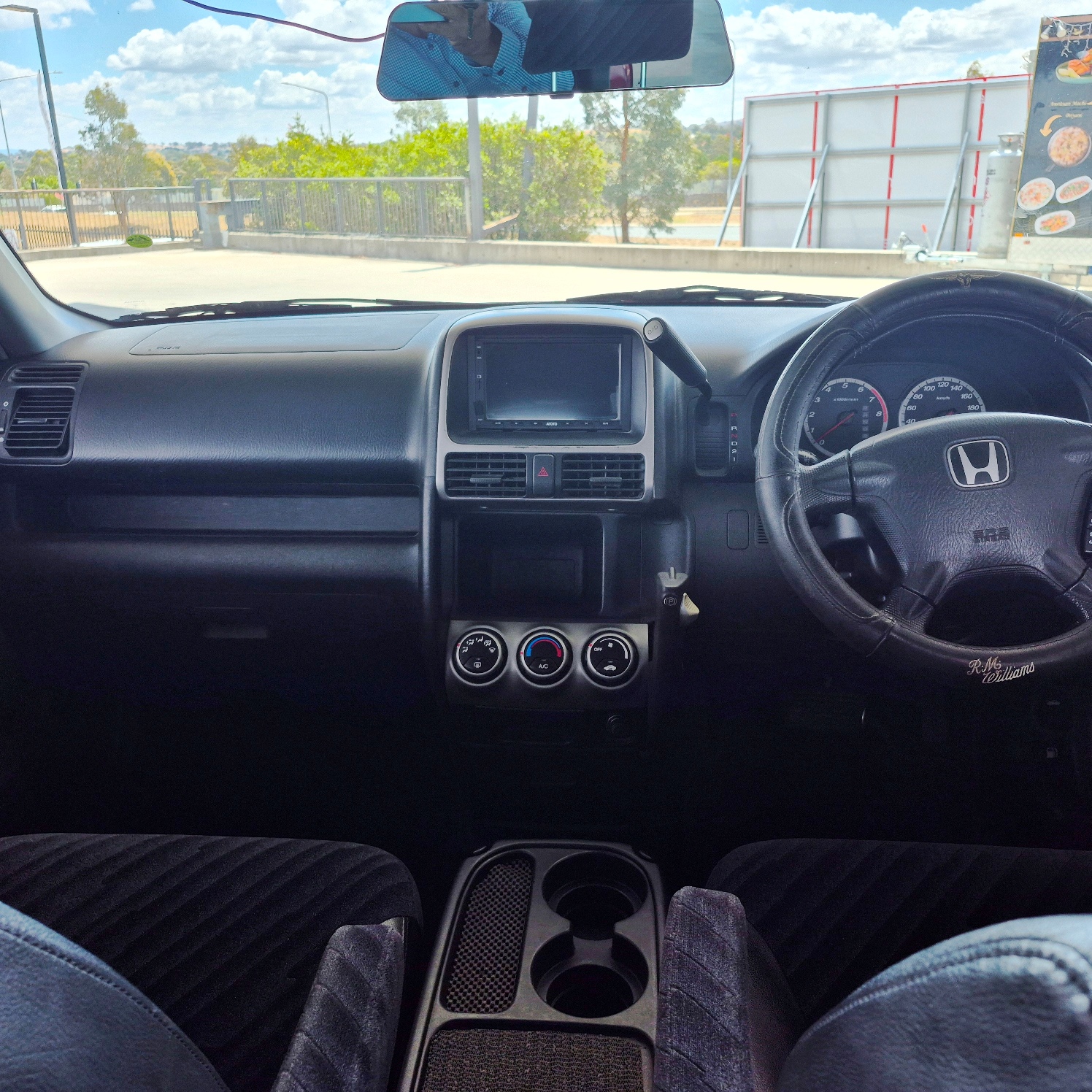 
								2002 Honda CR-V full									