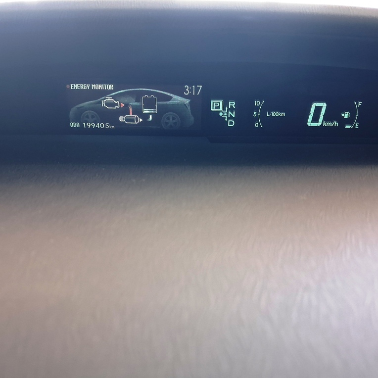 
								2013 Toyota Prius HYBRID full									