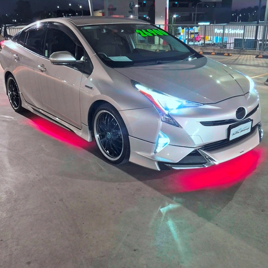 
								2016 Toyota Prius HYBRID full									