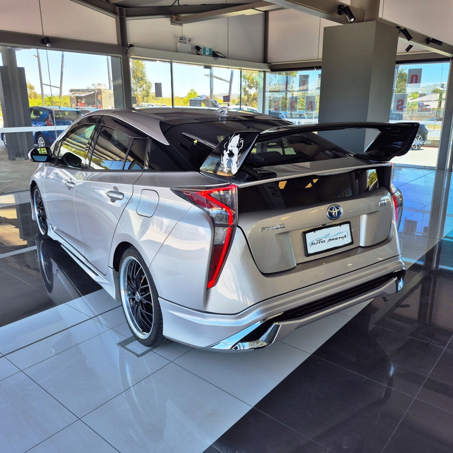 
								2016 Toyota Prius HYBRID full									
