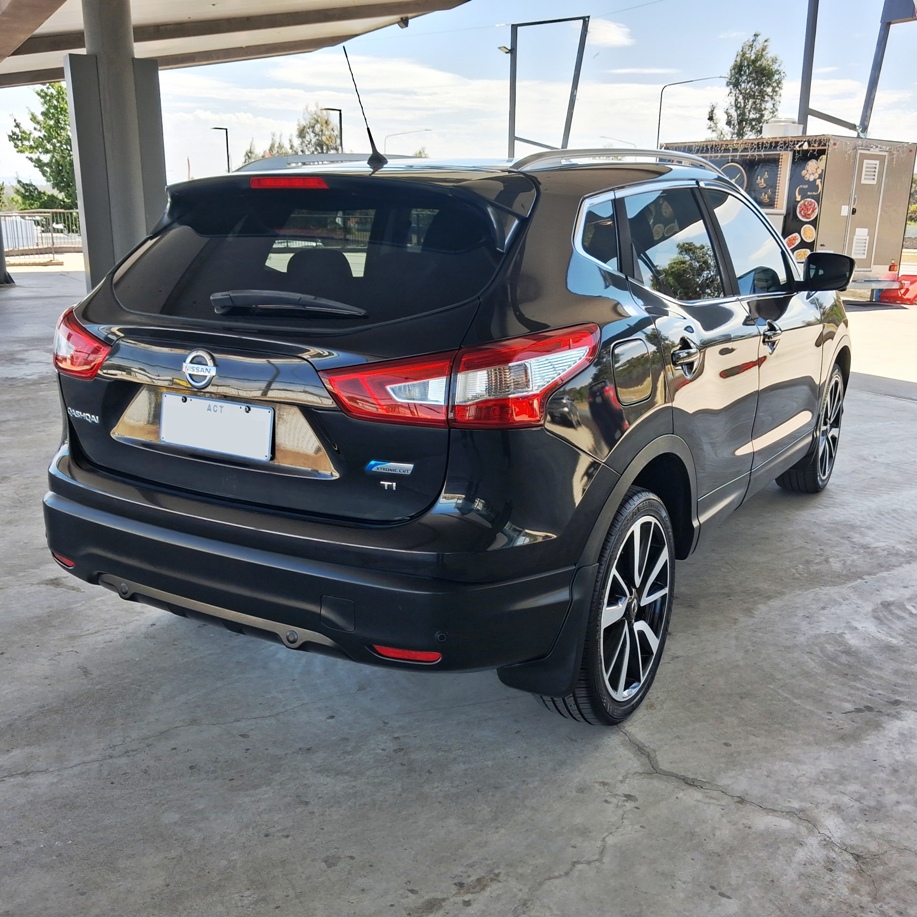 
								2014 Nissan Qashqai Ti full									