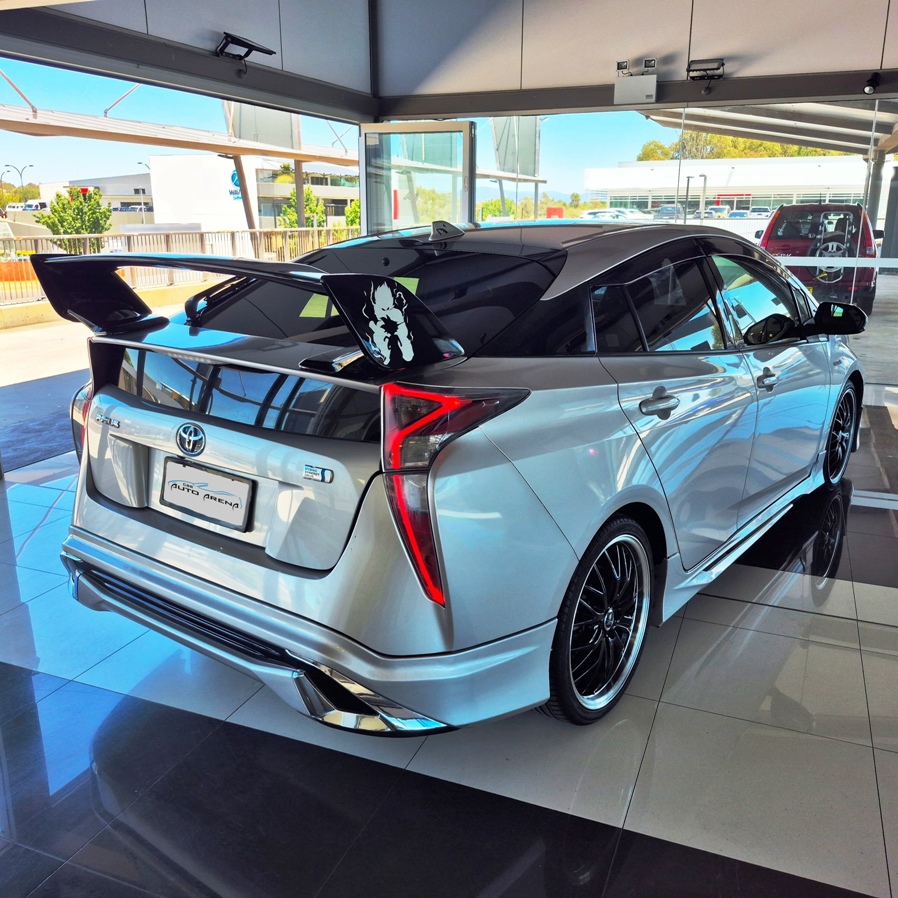 
								2016 Toyota Prius HYBRID full									