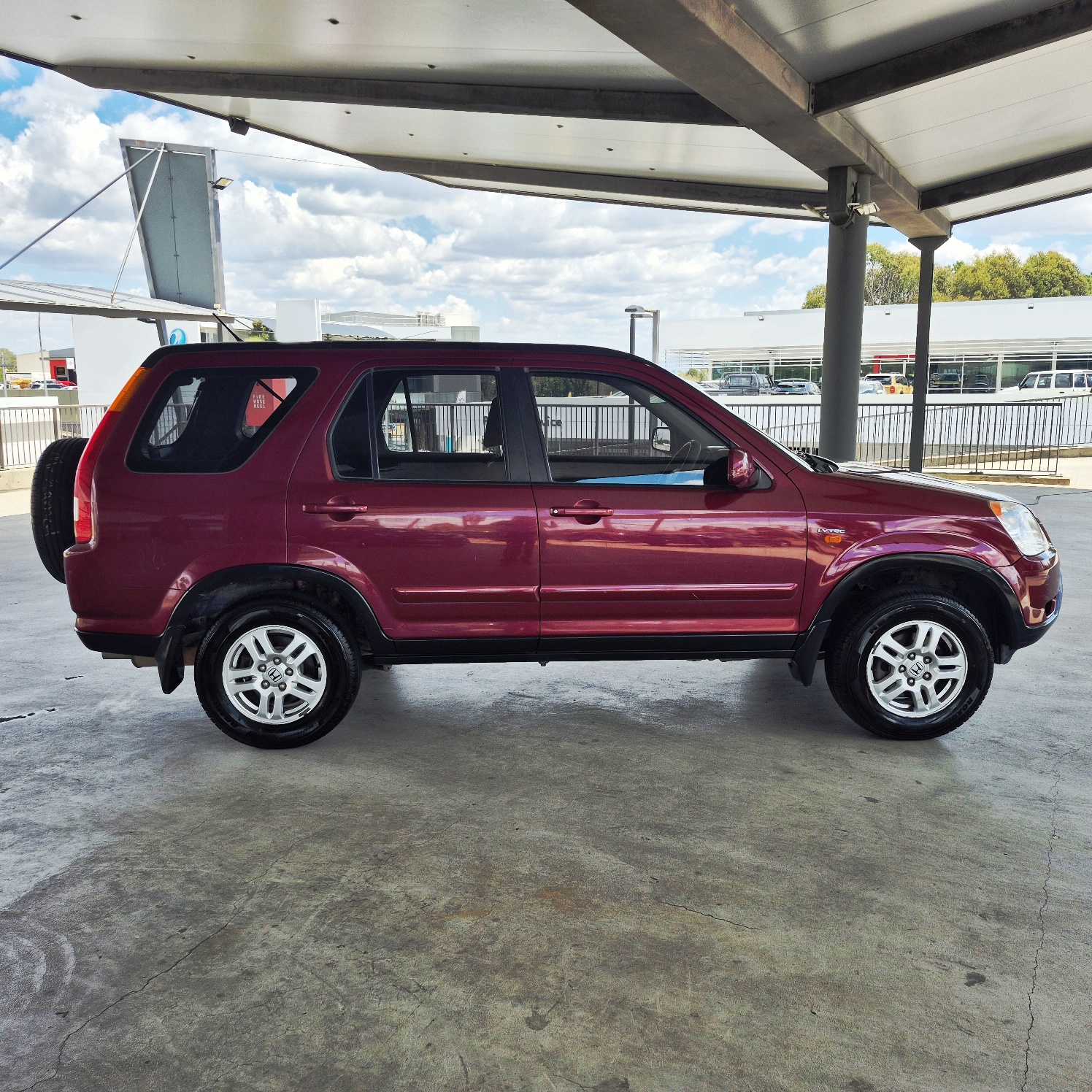 
								2002 Honda CR-V full									