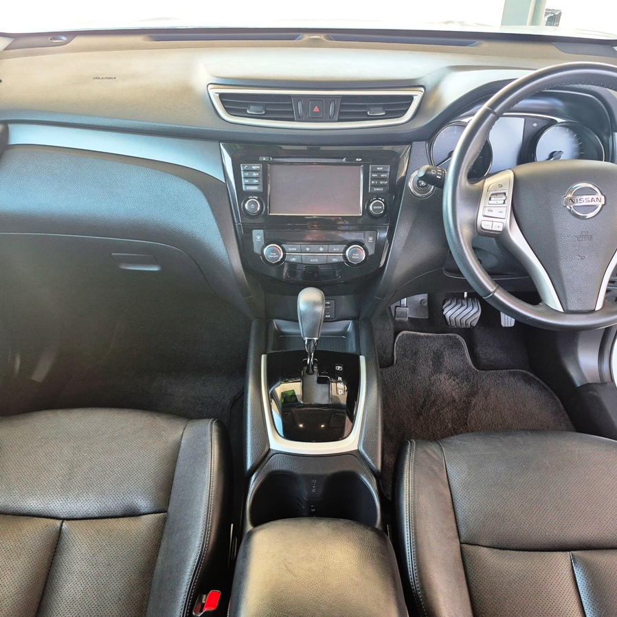 
								2017 Nissan X-Trail ST-L full									