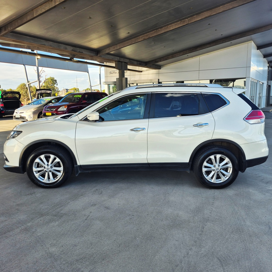 
								2017 Nissan X-Trail ST-L full									