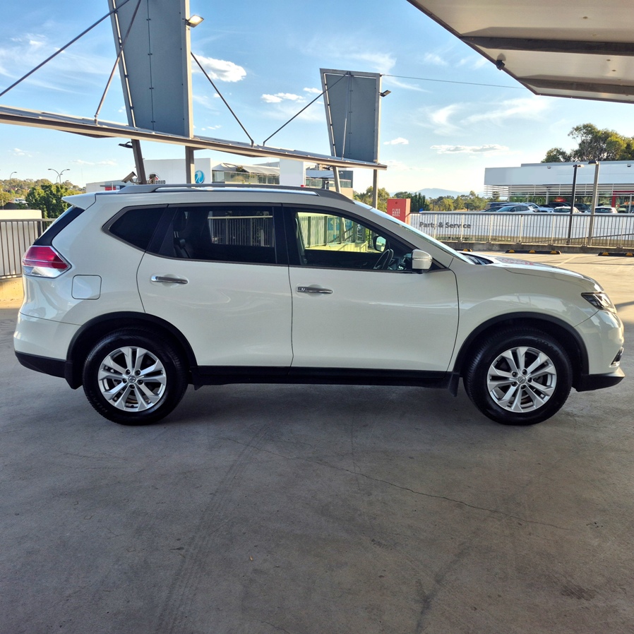 
								2017 Nissan X-Trail ST-L full									