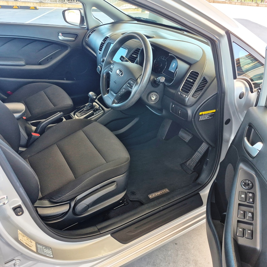 
								2018 Kia Cerato full									