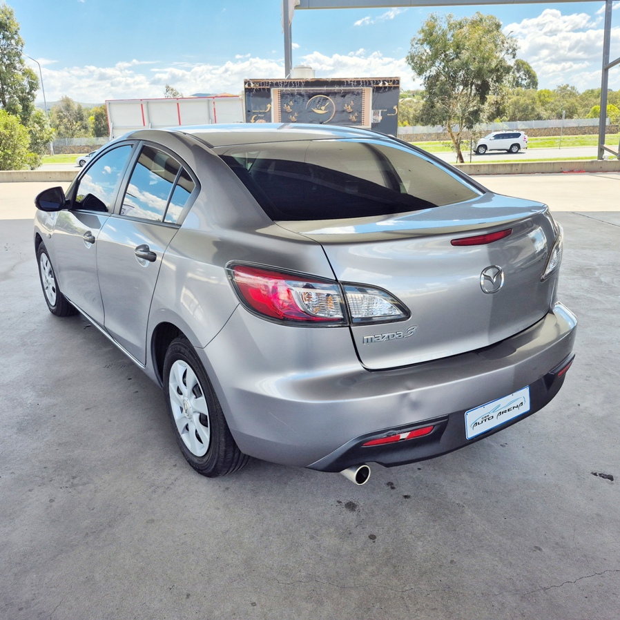 
								2009 Mazda 3 full									