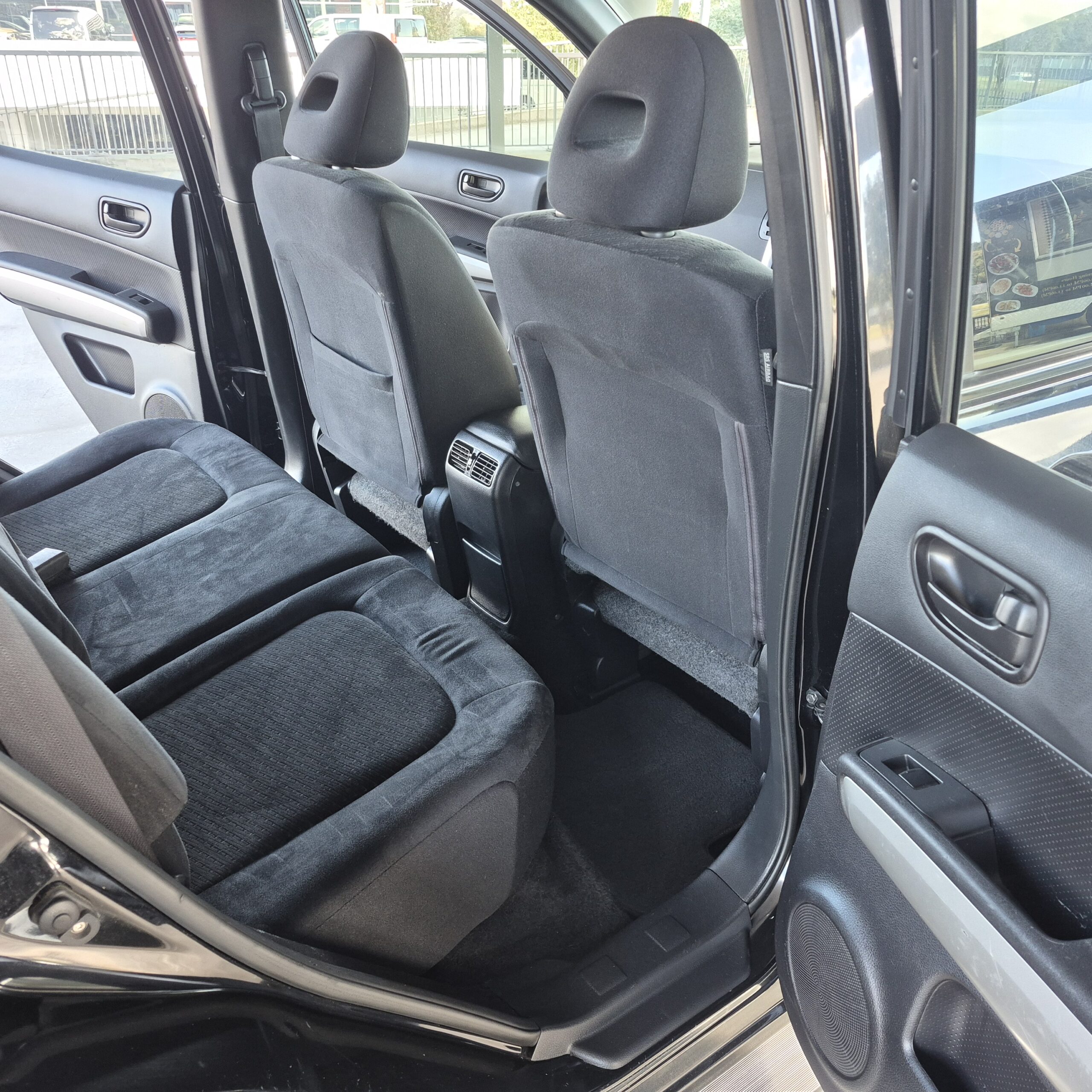 
								2011 Nissan X-Trail Manual – 21 full									