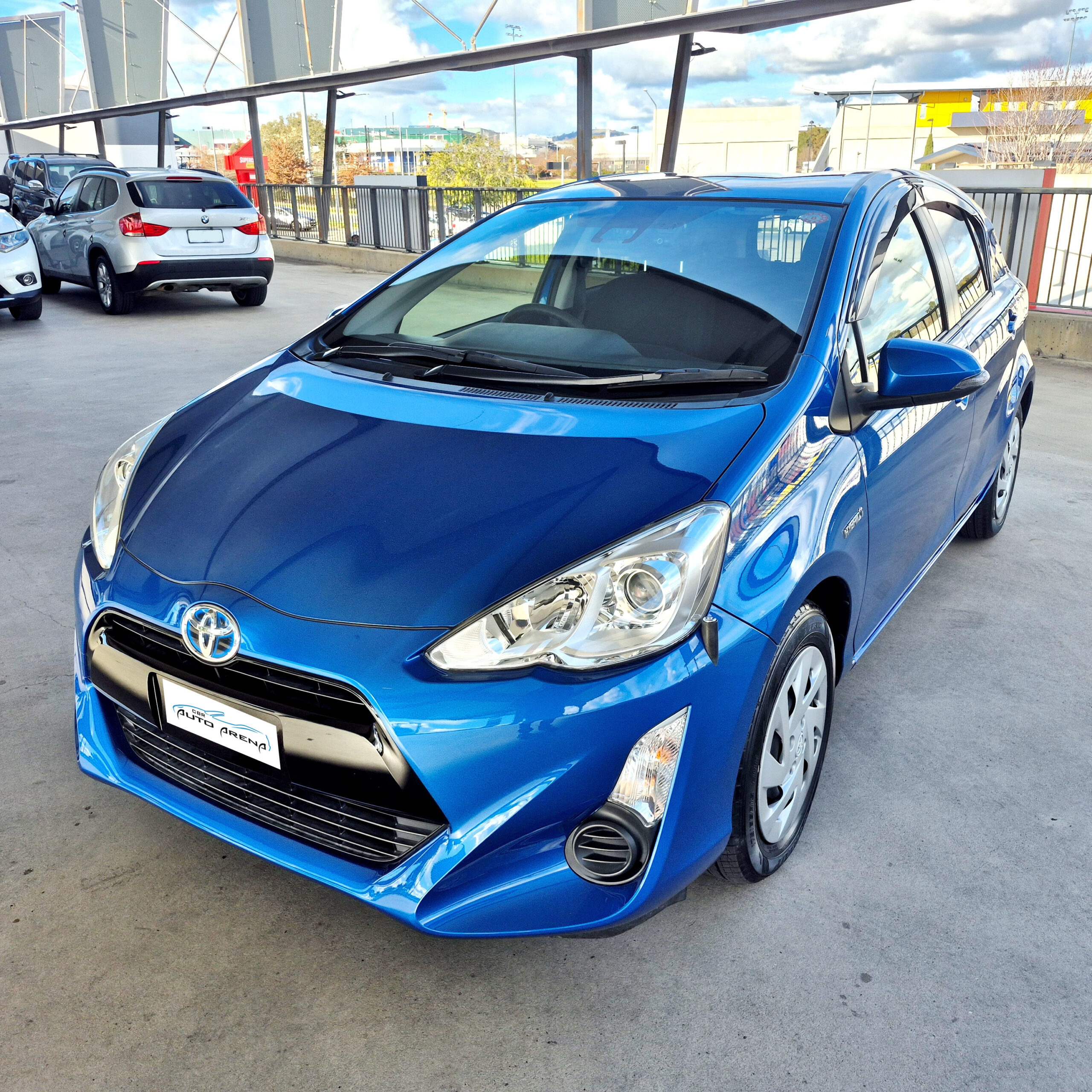 
								2016 Toyota Aqua HYBRID – 40 C full									