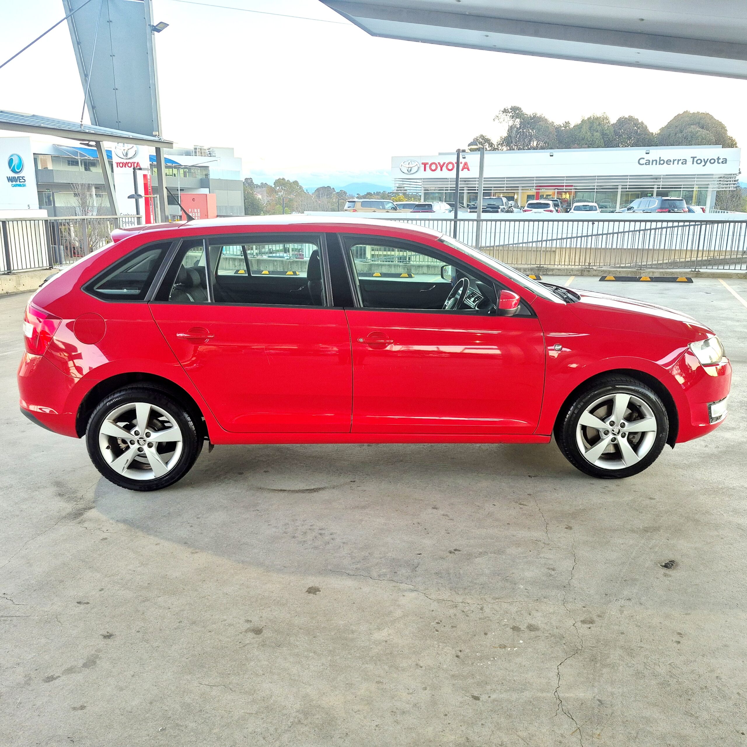 
								2015 Skoda Rapid – 45 C full									