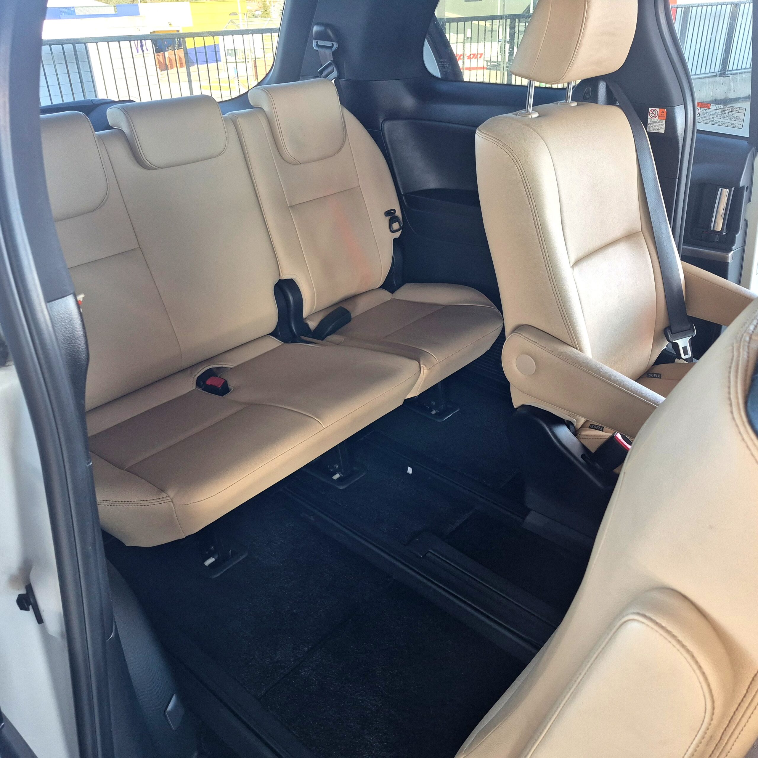 
								2016 Toyota Estima Aeras – 41 C full									